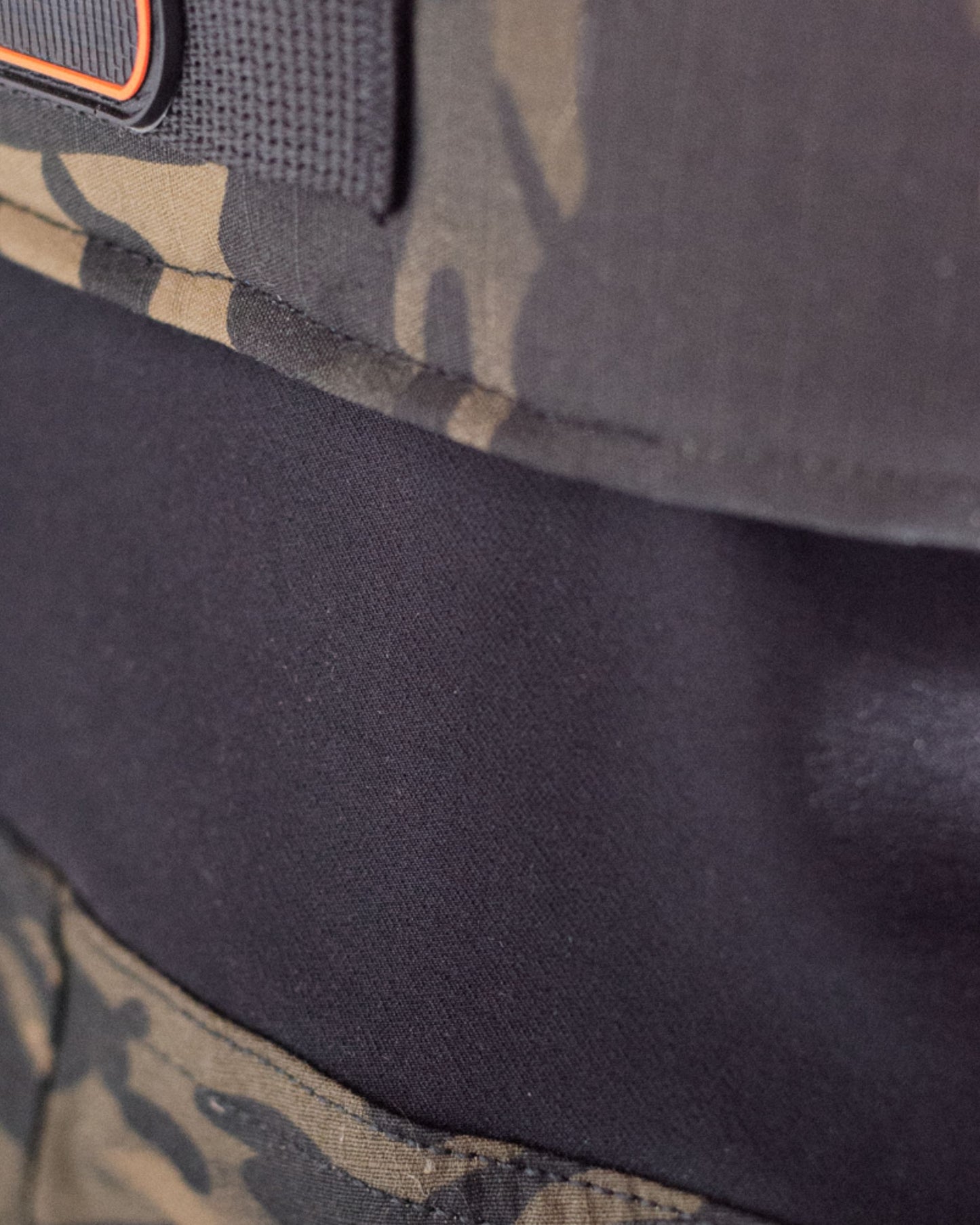 linear-gradient(135deg, rgba(74,90,73,1) 50%, rgba(155,151,129,1) 50%)